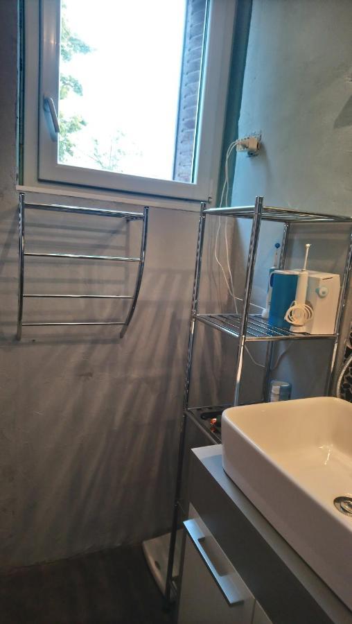 Chambre D'Hote Dans Maison Atypique Possibilite 1 Lit Supplementaire Pour 15 Euros Sancoins Exterior foto
